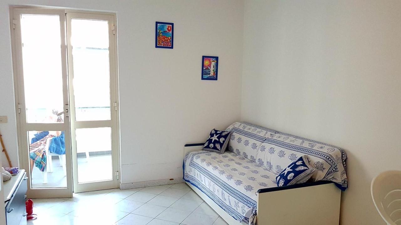 Lipari Blu Apartment Bagian luar foto