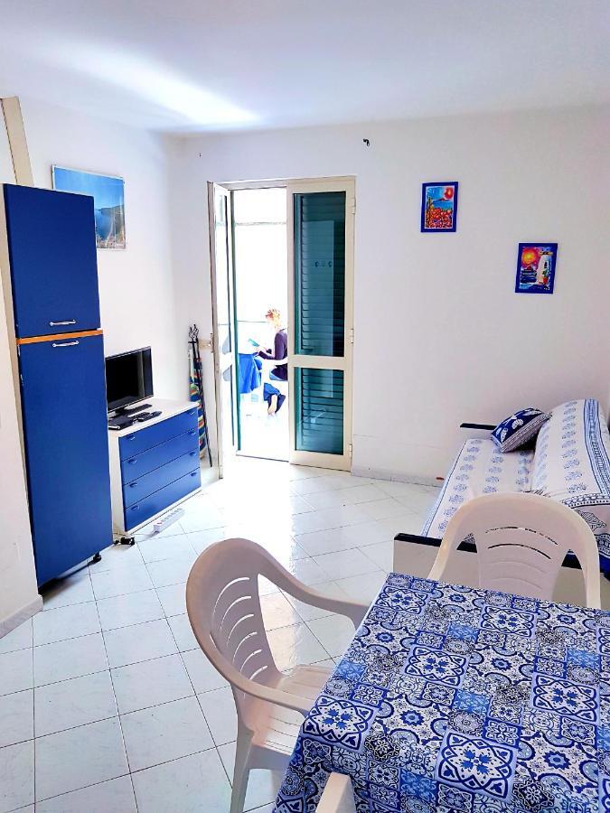 Lipari Blu Apartment Bagian luar foto