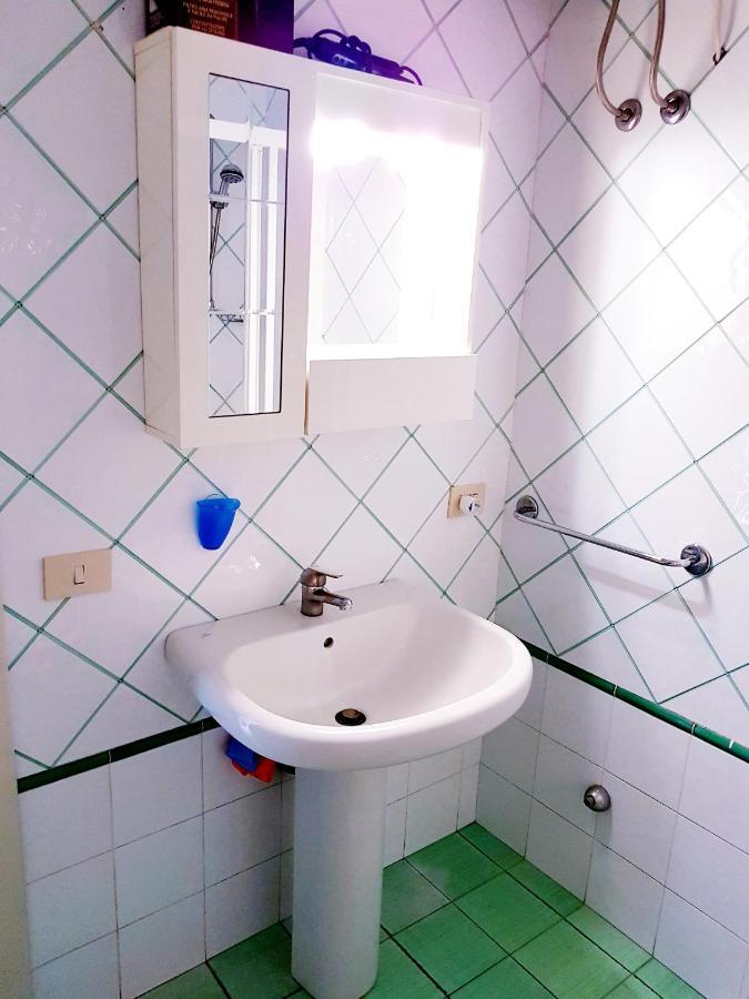 Lipari Blu Apartment Bagian luar foto